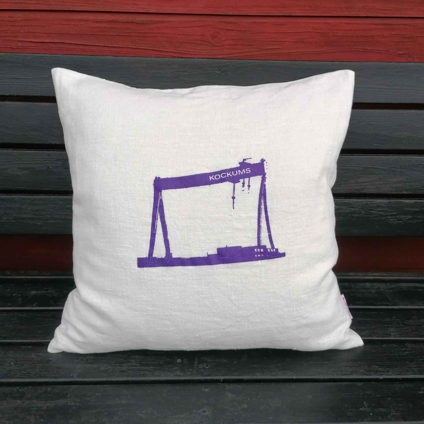 Kuddfodral linne/sammet Kockumskran lila tryck